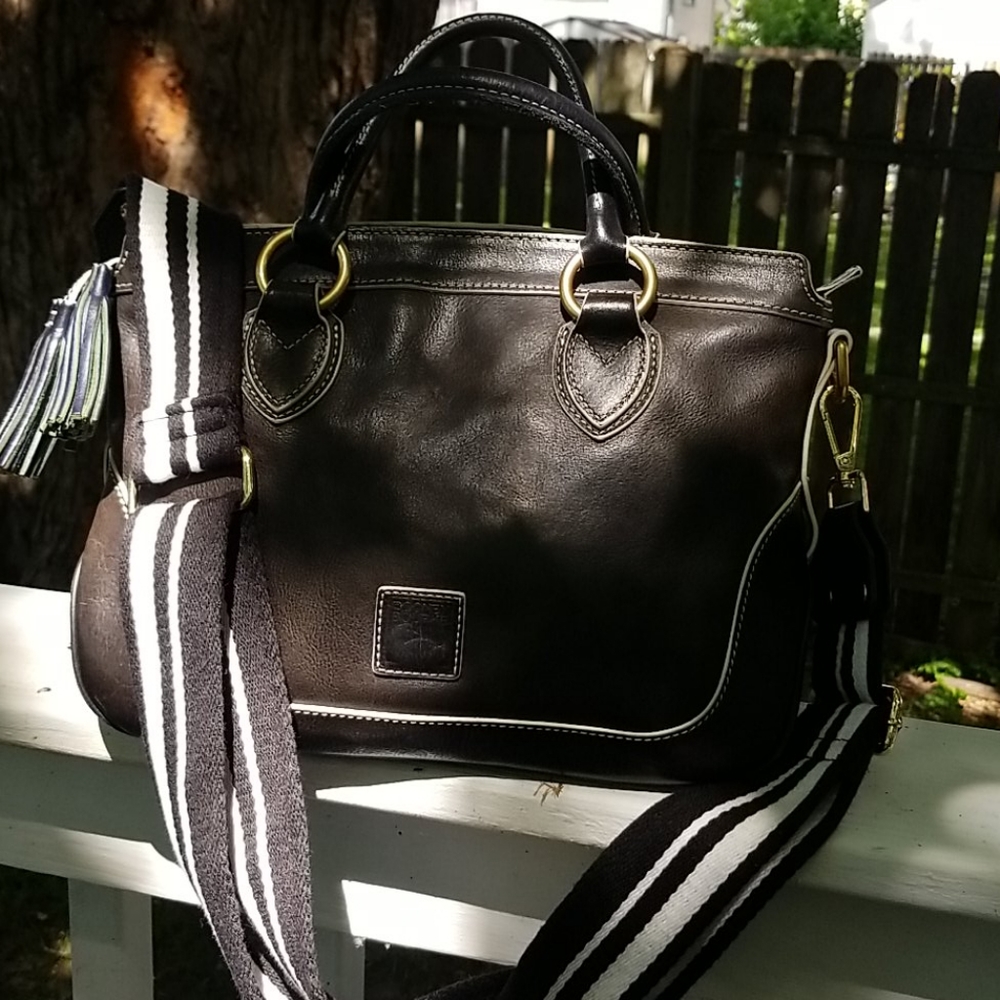 Dooney and bourke black and white Savannah satchel